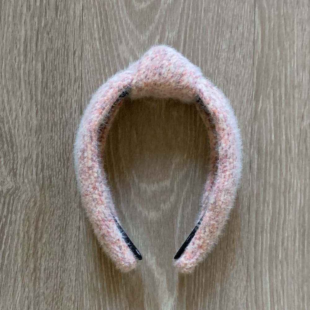 Lele Sadoughi Chanel style headband
